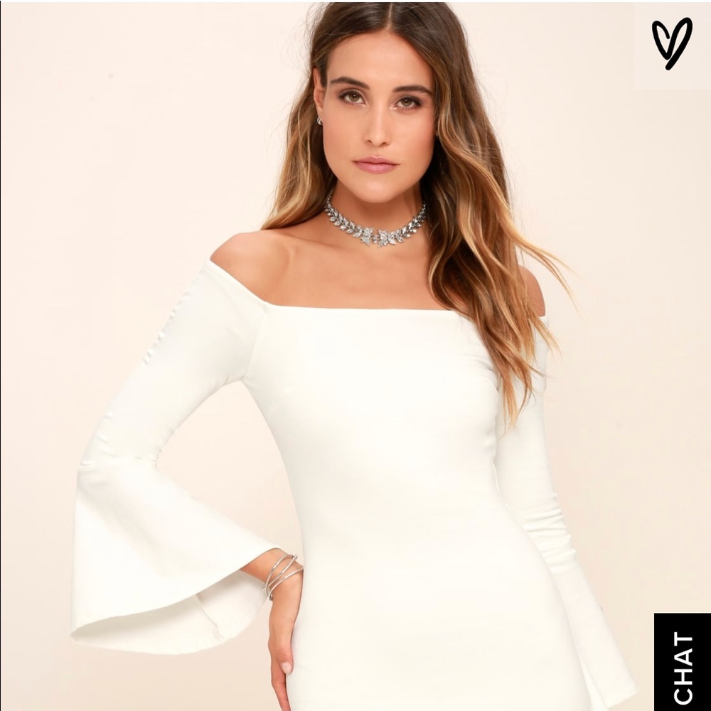 NWT LULUS OFF THE SHOULDER BELLSLEEVE WHITE DRESS